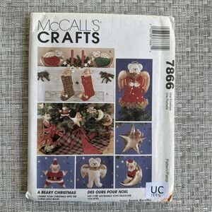 Xmas Pattern McCalls 7866 Beary Christmas Ornaments Stockings Tree Skirt Mantel